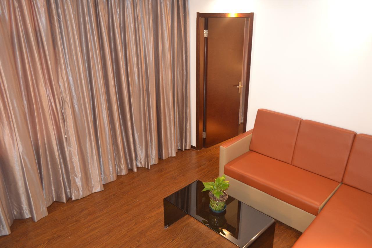 Royal Holiday Hotel Yangon Esterno foto